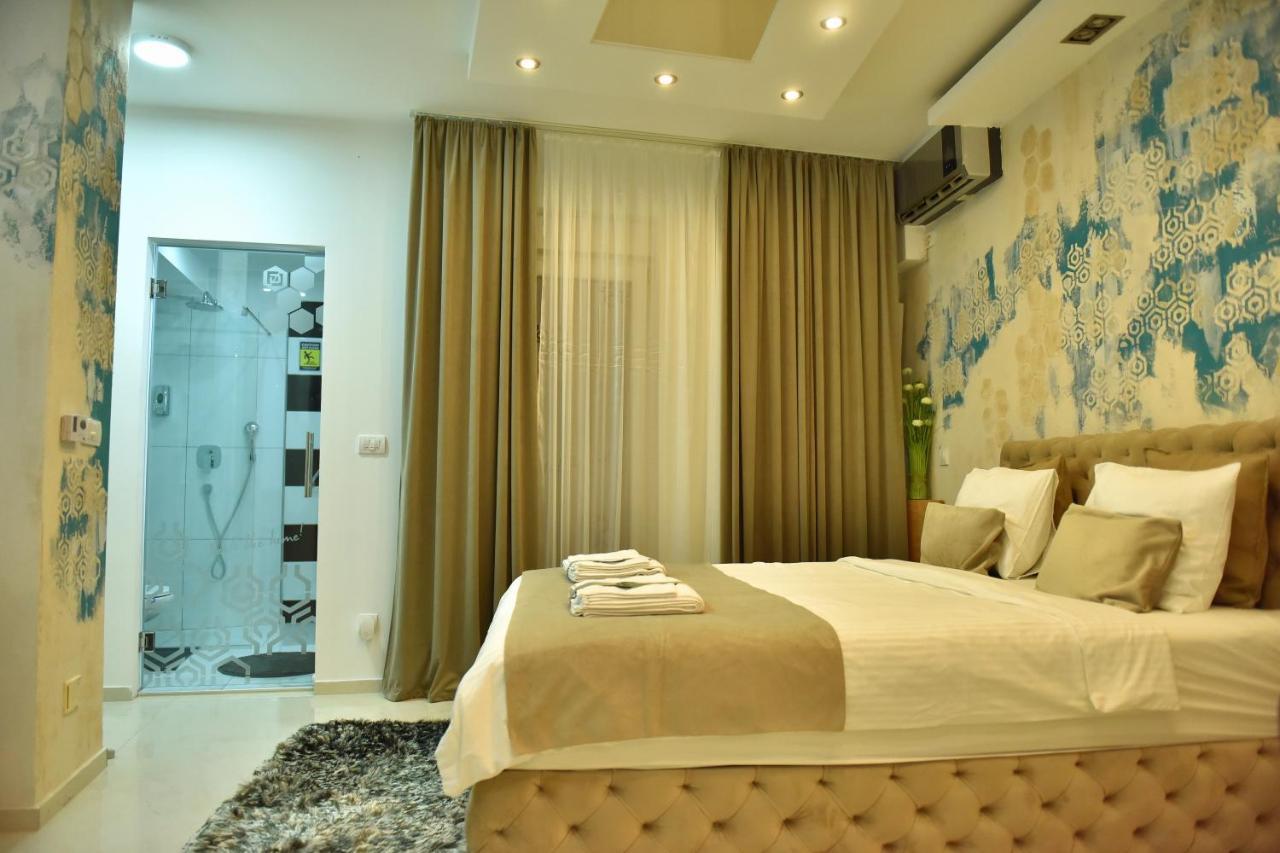 Design Apartment Premium Spa Lux 4 Star "Dubai" Completely Private Wellness & Spa Free Included Sauna & Jacuzzi & Salt Wall & Fire Place & 3D Ceilings & Business Wifi & Netflix & Keyless Code Entry & Full Smart App & Secure 2 Parking Place Ćuprija Exterior foto